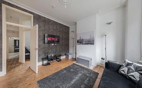 Charming 1 Bed Flat W Courtyard In Central London