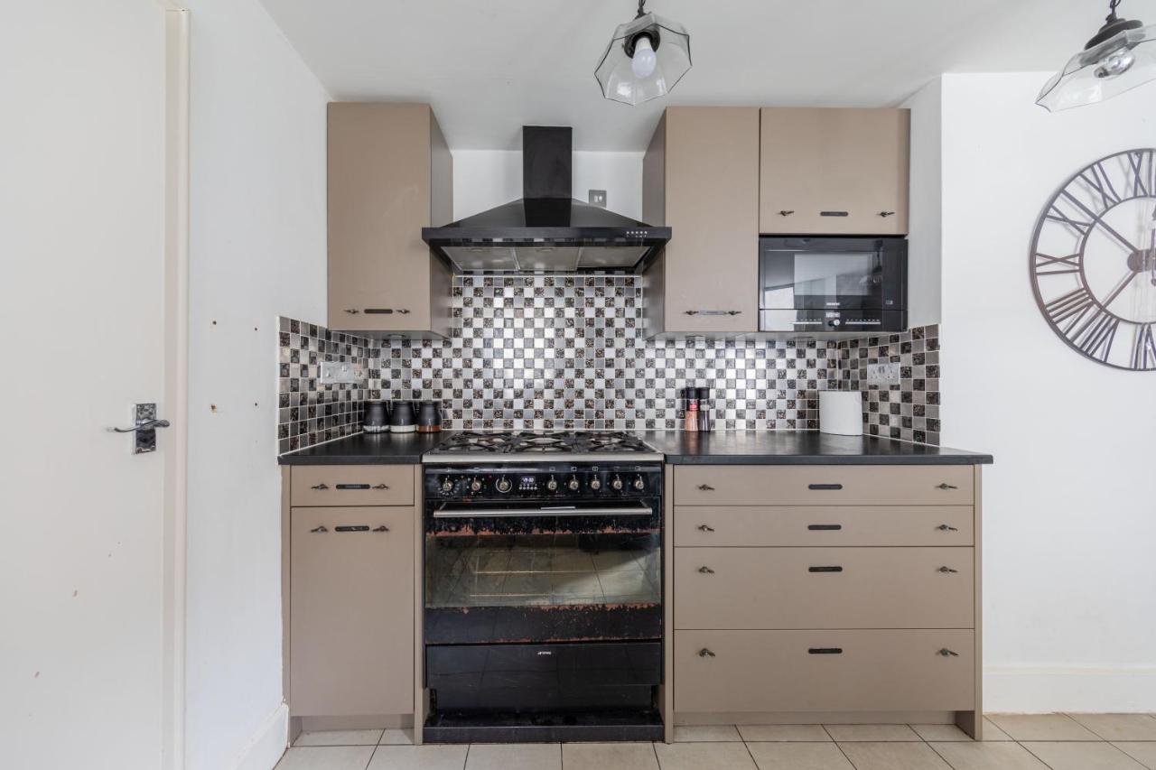 Charming 1 Bed Flat W Courtyard In Central Londres Extérieur photo